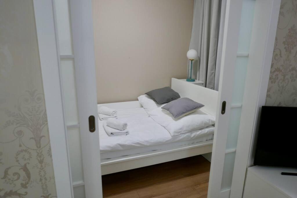 Kieslowskiego Apartment Vis-A-Vis Town Hall วอร์ซอ ภายนอก รูปภาพ